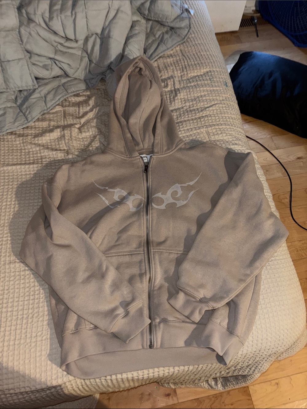 Hollister feel good boxy zip up
Taupe